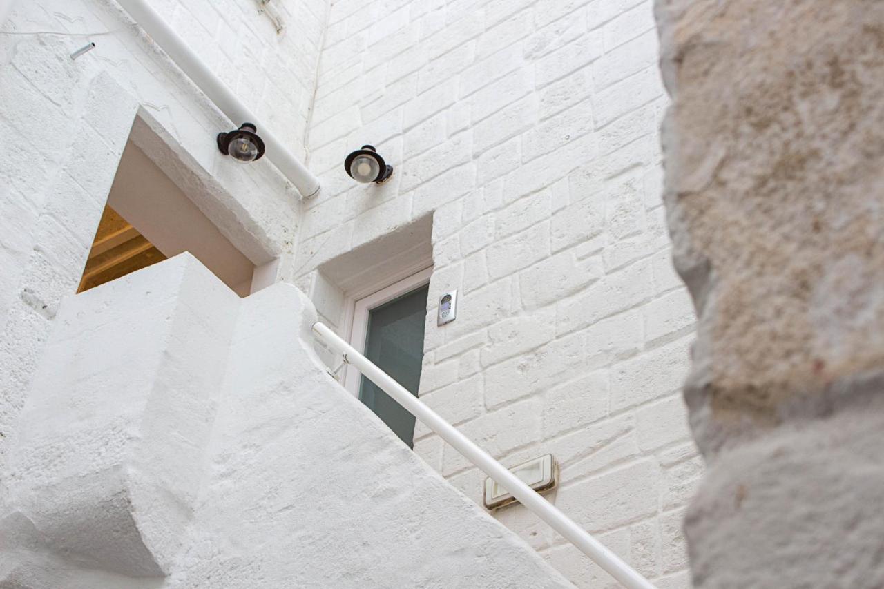 G25 Guesthouse Монополи Экстерьер фото